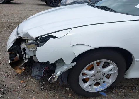 2002 Chevrolet Camaro from USA, damaged, VIN 2G1FP22K322119882